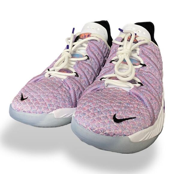 Nike GS LeBron XVIII 18 Graffiti Basketball Shoes CW2760-900 size 5.5Y/7 Womens - Picture 2 of 6